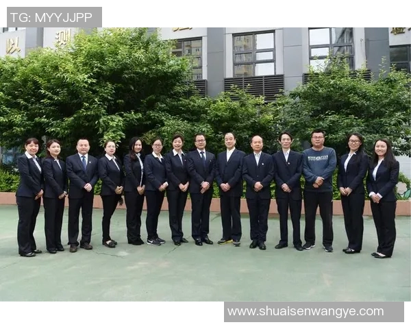 西安街舞队的团队协作变革引发热议与思考 西安街舞队的团队协作变革引发热议与思考